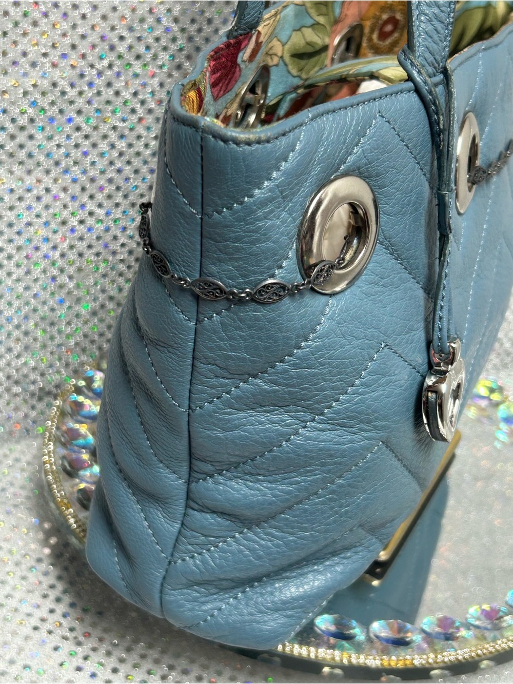 Sharif Sky Blue Quilted Shoulder Bag with Heart Charm Approx. 14 x 8 x 3 - Picture 5 of 17
